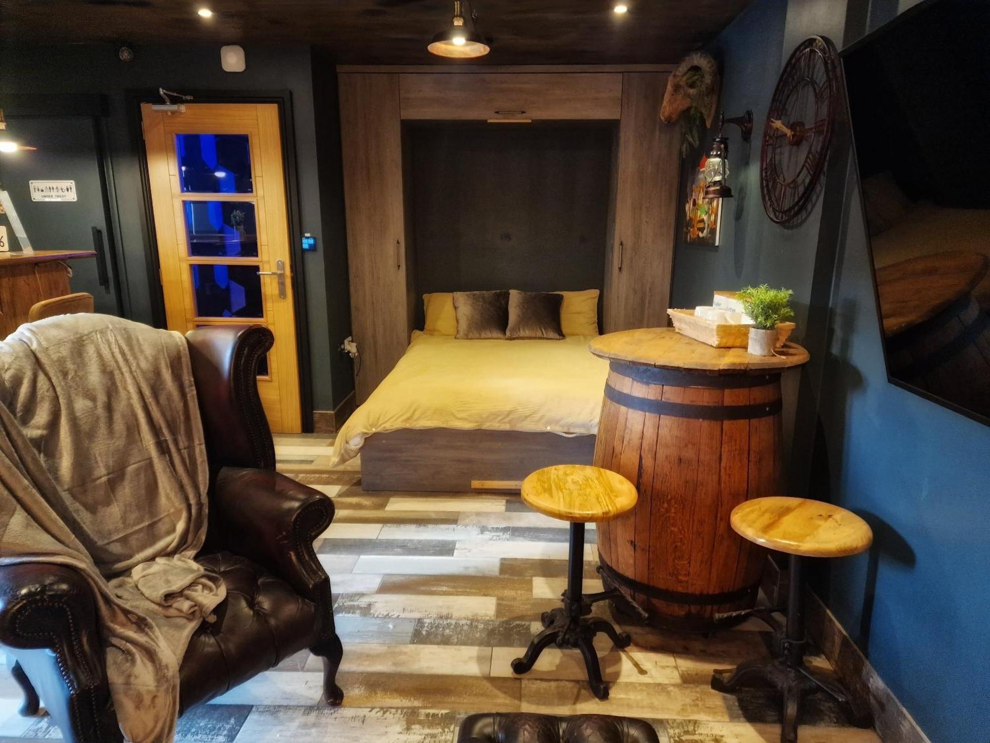 The Pub - Unique & Authentic Experience - Free Parking!, 5 Minutes From Airbus And The Mall Cribbs Bristol Exterior foto